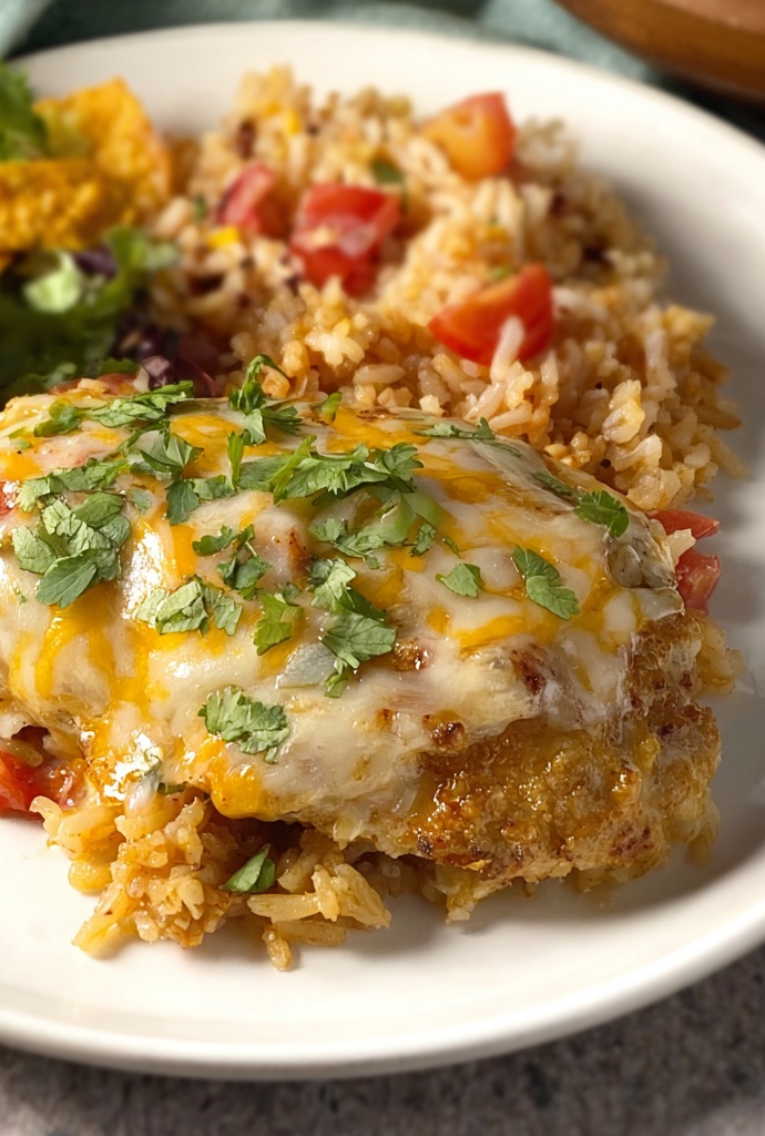 Dump and Bake Queso Chicken and Rice Dish